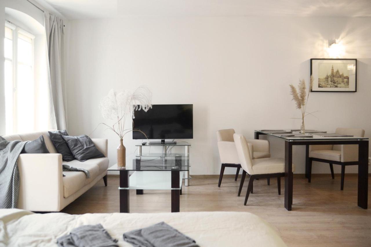 By The River And City Center - Comfortable Rooms Breslavia Exterior foto