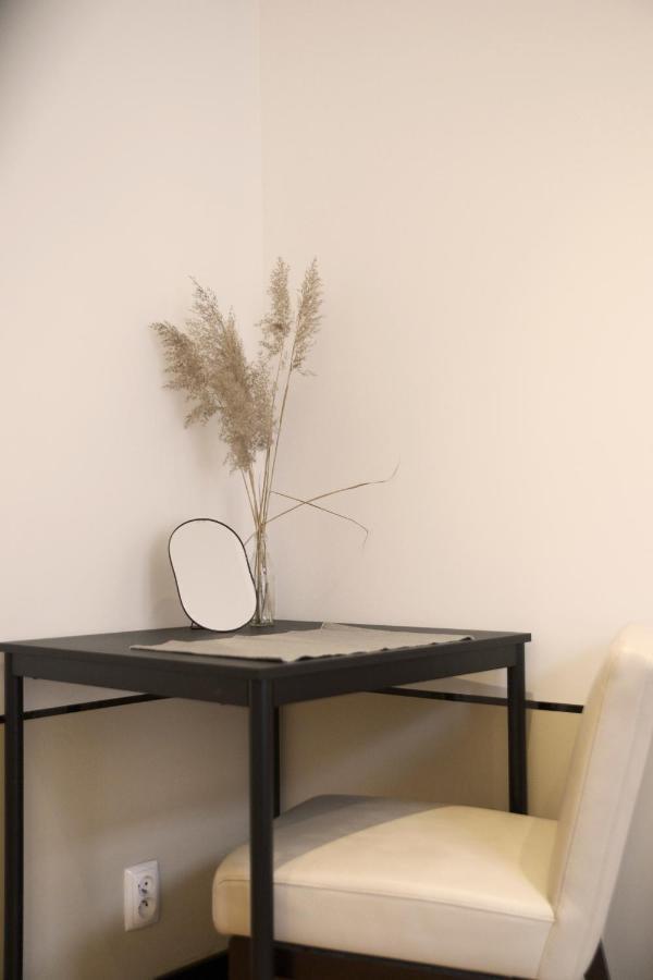 By The River And City Center - Comfortable Rooms Breslavia Exterior foto